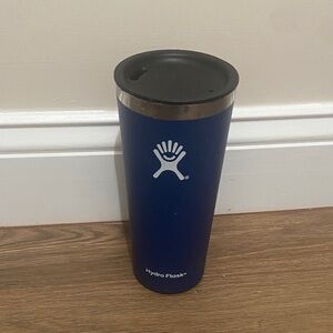 🧡 Hydro Flask 22 oz. all around tumbler with closeable press-in lid